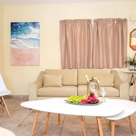 Aleta By Interhome פרוטאראס